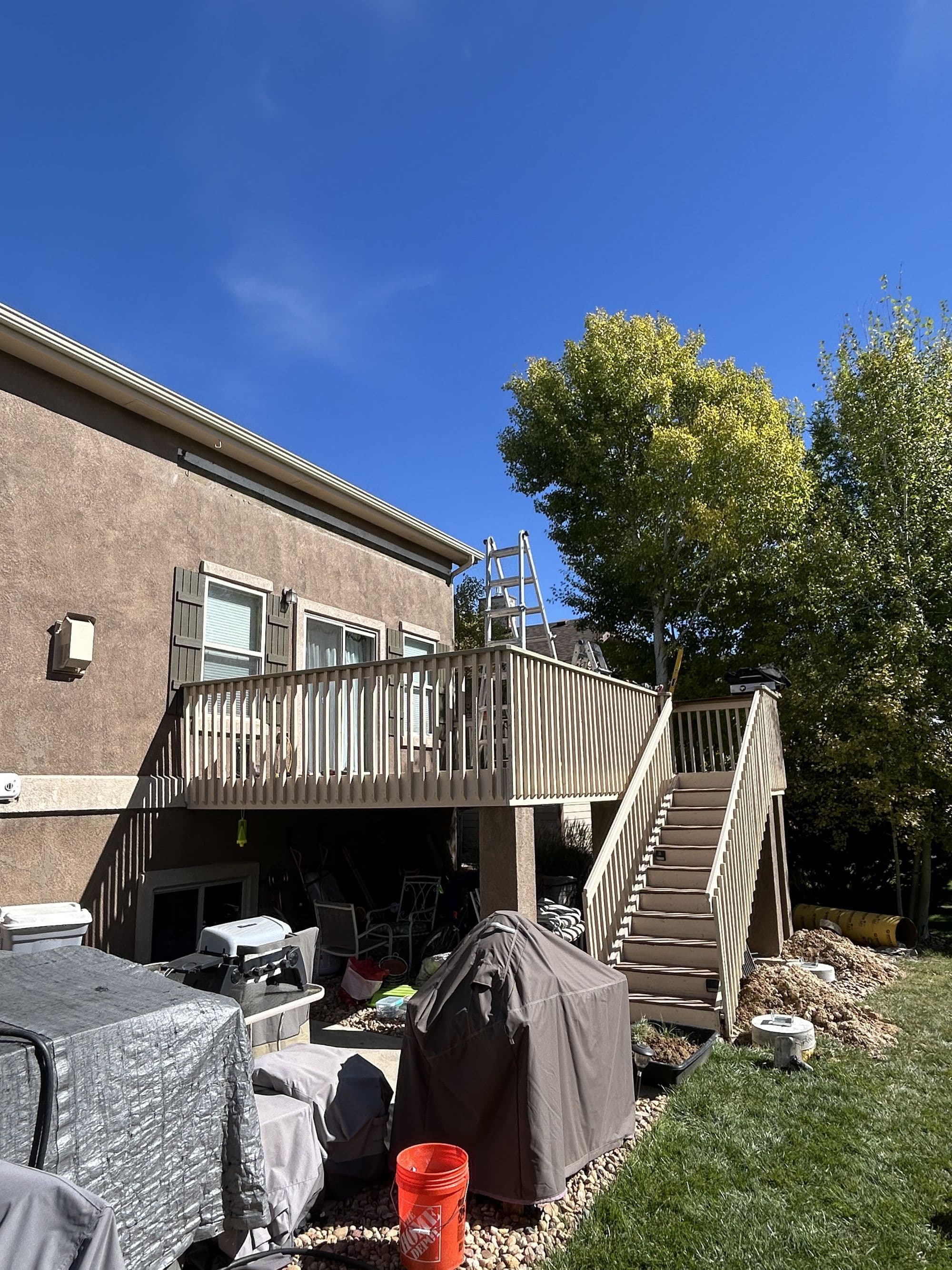 Second-story deck before renovation